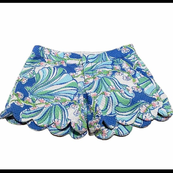 Lilly Pulitzer Buttercup Shorts 🌺 - Picture 2 of 8